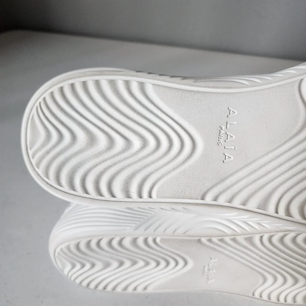 Alaia Knit Sneaker "EUC" - Picture 9 of 16